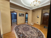 Satılır 3 otaqlı 140 m2 yeni tikili 8 Noyabr m.
