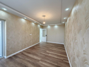 Satılır 3 otaqlı 60 m2 köhnə tikili Həzi Aslanov m.