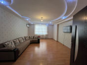 Satılır 3 otaqlı 120 m2 yeni tikili İnşaatçılar m.