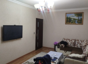 Satılır 3 otaqlı 70 m2 köhnə tikili Xalqlar Dostluğu m.