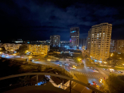 Satılır 4 otaqlı 218 m2 yeni tikili Elmlər Akademiyası m.