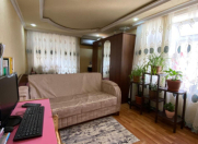 Satılır 1 otaqlı 40 m2 köhnə tikili Qara Qarayev m.