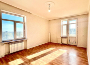 Satılır 1 otaqlı 45 m2 köhnə tikili Qara Qarayev m.