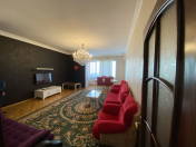 İcarəyə verilir 3 otaqlı 140 m2 yeni tikili Gənclik m.