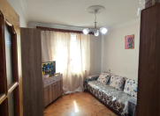 Satılır 2 otaqlı 65 m2 köhnə tikili Bakıxanov