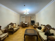 Satılır 4 otaqlı 180 m2 yeni tikili Rusiya səfirliyi