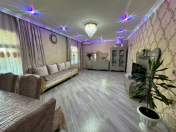 Satılır 3 otaqlı 100 m2 köhnə tikili Lökbatan