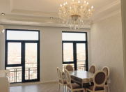 Satılır 4 otaqlı 158 m2 yeni tikili Gənclik m.