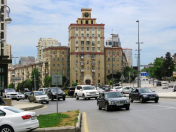 Satılır 2 otaqlı 64 m2 köhnə tikili Nizami m.