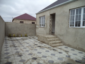Satılır 3 otaqlı 105 m2 həyət evi Binə