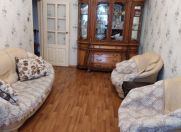 Satılır 2 otaqlı 66 m2 köhnə tikili İnşaatçılar m.