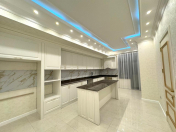 Satılır 3 otaqlı 135 m2 yeni tikili 28 May m.