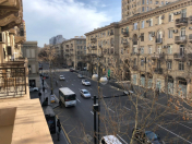 Satılır 3 otaqlı 90 m2 köhnə tikili İçəri Şəhər m.