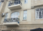 Satılır 5 otaqlı 150 m2 köhnə tikili İçəri Şəhər m.