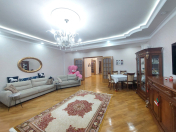 Satılır 4 otaqlı 210 m2 yeni tikili Nəsimi r.
