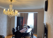 Satılır 3 otaqlı 77 m2 köhnə tikili Yasamal r.