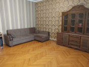 İcarəyə verilir 3 otaqlı 70 m2 köhnə tikili 28 May m.