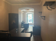 Satılır 2 otaqlı 70 m2 obyekt Axundov bağı