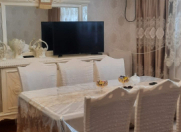 Satılır 4 otaqlı 110 m2 köhnə tikili 8 mkr