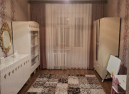 Satılır 3 otaqlı 80 m2 köhnə tikili Neapol dairəsi