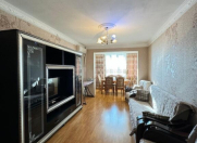 Satılır 3 otaqlı 60 m2 köhnə tikili Xalqlar Dostluğu m.