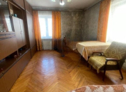 Satılır 2 otaqlı 60 m2 köhnə tikili İnşaatçılar m.