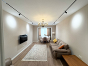 Satılır 3 otaqlı 90 m2 köhnə tikili Memar Əcəmi m.