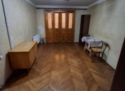 İcarəyə verilir 4 otaqlı 80 m2 köhnə tikili Nəriman Nərimanov m.