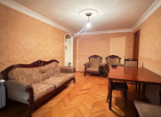 Satılır 3 otaqlı 75 m2 köhnə tikili Elmlər Akademiyası m.