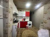 Satılır 2 otaqlı 65 m2 köhnə tikili Əhmədli m.