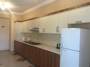 Satılır 2 otaqlı 102 m2 yeni tikili 20 yanvar m.