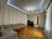 İcarəyə verilir 4 otaqlı 150 m2 köhnə tikili İçəri Şəhər m.