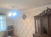 İcarəyə verilir 2 otaqlı 60 m2 köhnə tikili Həzi Aslanov m.