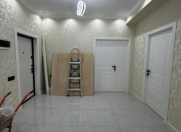 Satılır 4 otaqlı 106 m2 yeni tikili Memar Əcəmi m.