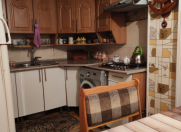 İcarəyə verilir 3 otaqlı 70 m2 köhnə tikili Elmlər Akademiyası m.