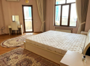 İcarəyə verilir 3 otaqlı 140 m2 yeni tikili Elmlər Akademiyası m.