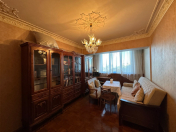 Satılır 3 otaqlı 110 m2 köhnə tikili Gənclik m.