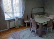 Satılır 2 otaqlı 52 m2 köhnə tikili Gənclik m.