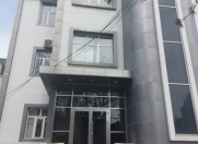 İcarəyə verilir 40 otaqlı 1350 m2 ofis Bakıxanov