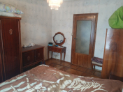 Satılır 2 otaqlı 67 m2 köhnə tikili 8 mkr