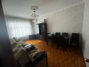 Satılır 3 otaqlı 85 m2 köhnə tikili Xalqlar Dostluğu m.