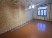 Satılır 3 otaqlı 70 m2 köhnə tikili Bakıxanov