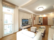 Satılır 2 otaqlı 80 m2 yeni tikili 28 May m.