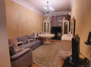 İcarəyə verilir 2 otaqlı 80 m2 köhnə tikili Nizami m.