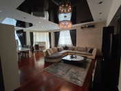 Satılır 4 otaqlı 220 m2 yeni tikili Nəsimi r.