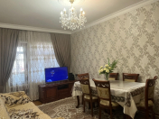 Satılır 2 otaqlı 65 m2 köhnə tikili Nəsimi m.