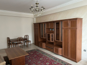 Satılır 3 otaqlı 116 m2 yeni tikili İnşaatçılar m.