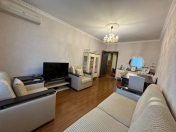 Satılır 5 otaqlı 120 m2 köhnə tikili Əhmədli m.