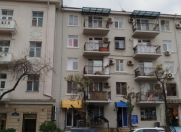 Satılır 2 otaqlı 45 m2 köhnə tikili Gənclik m.