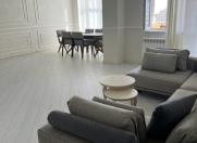 Satılır 2 otaqlı 115 m2 yeni tikili 28 May m.